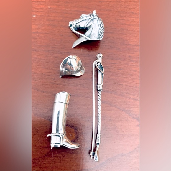 Real silver brooch pin back set of horseback riding accessories boot helmet crop - Picture 2 of 4